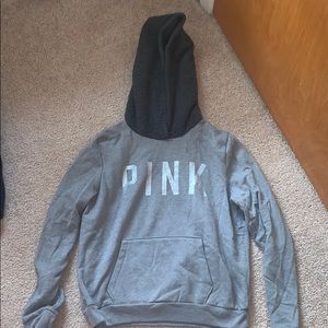 🐾 3/25 Grey Victoria secret pink hoodie